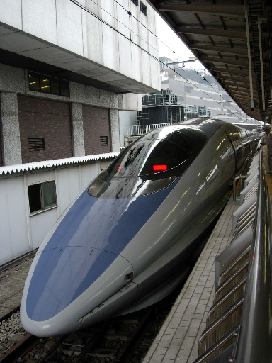 8-15 Darth Vader Shinkansen